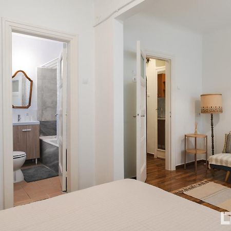 Vea Studio By Lobbysquare Atenas Exterior foto